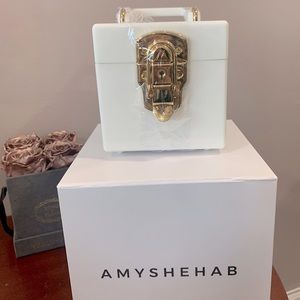 Beautiful white Cairo Box Bag!